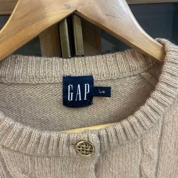 Vintage Gap Cable Knit Sweater - Picture 4 of 10
